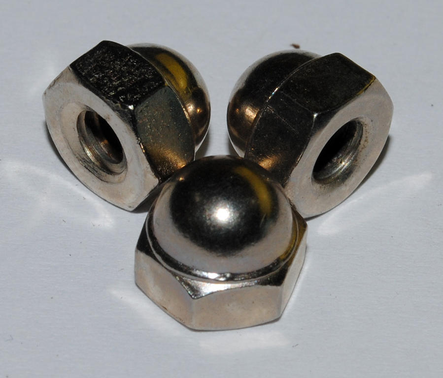 18-8 SS ACORN NUT 6-32