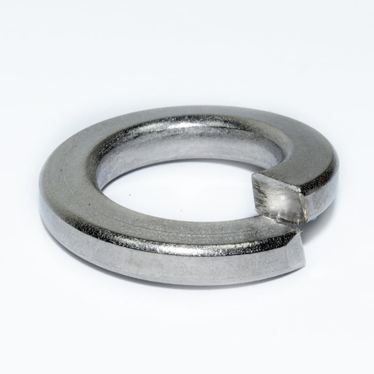 SS MET LOCK WASHER FOR SOC CAP SCREW M10