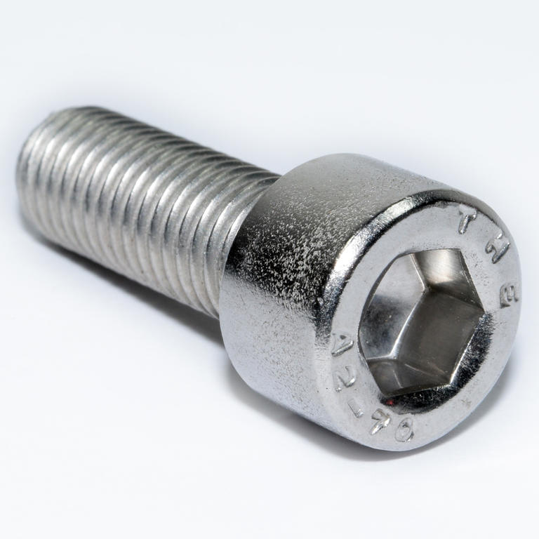 304 SS MET SOCKET CAP SCREW M10X1.5PX30MM