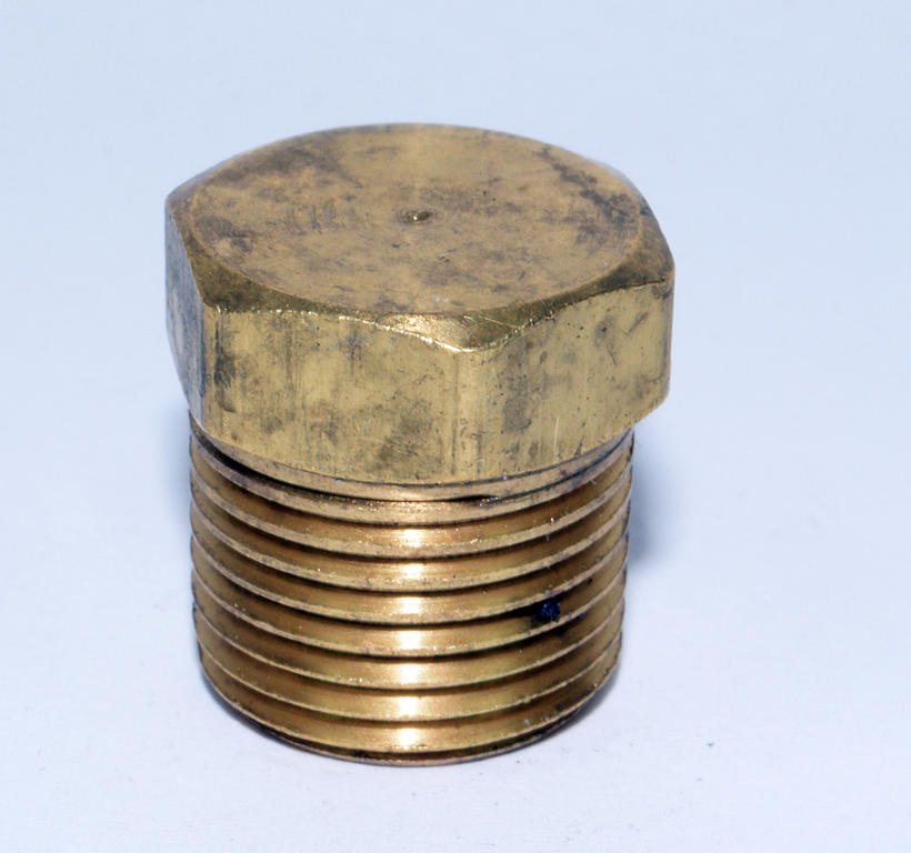BRASS HEX PIPE PLUG 3/8MPT 3152X6