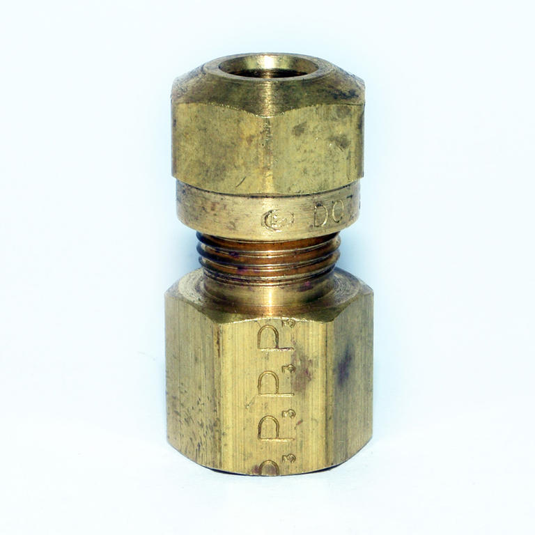 BRASS AIR BRAKE FEMALE 1/4TUBEX1/8FPT 1466X4