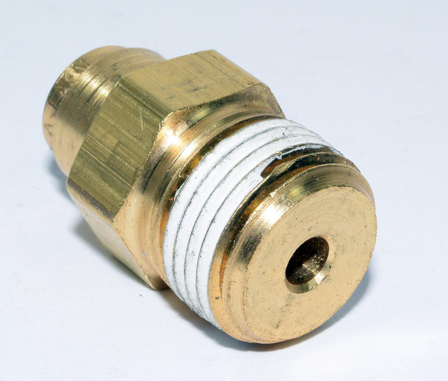 PUSH ON MALE CONNECTOR 1/4TUBEX1/8MPT