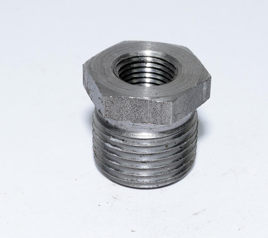 BLACK PIPE FITTING HEX BUSHING 1/2X1/4 NPT 150#