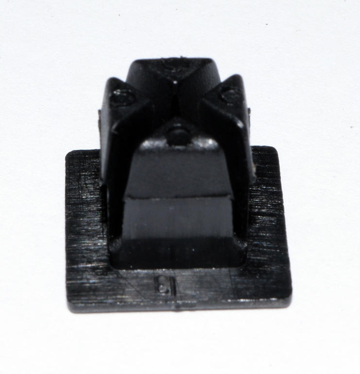 LICENSE PLATE CLIP